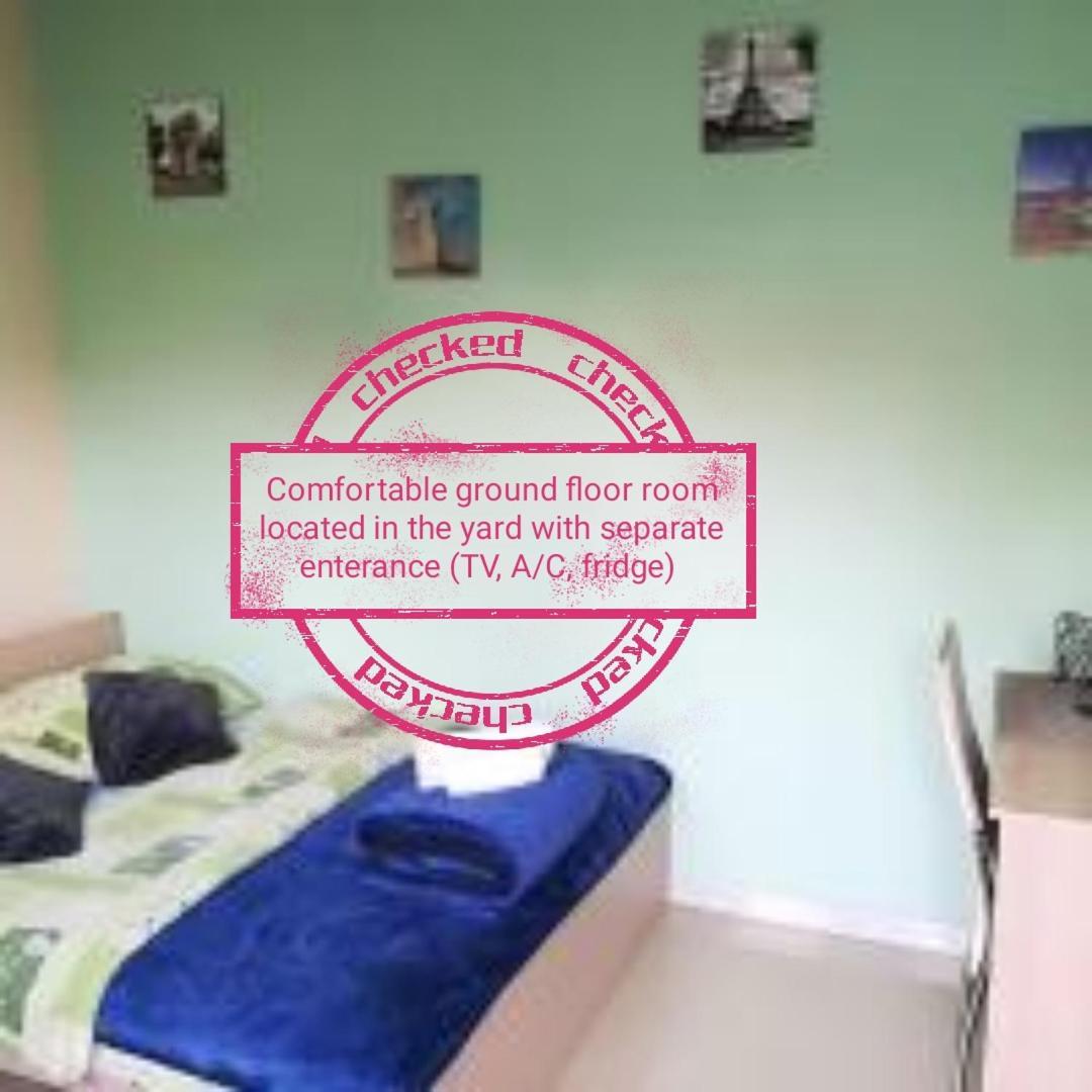 Guesthouse Sava スラヴォンスキ・ブロド エクステリア 写真